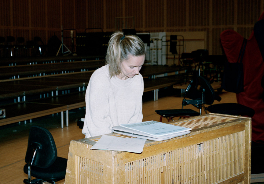 Komponisten er til stede Seismograf